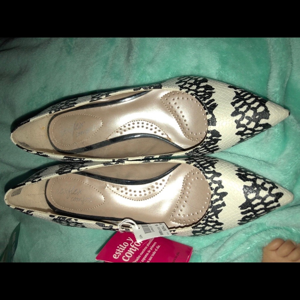 New heels with tags !